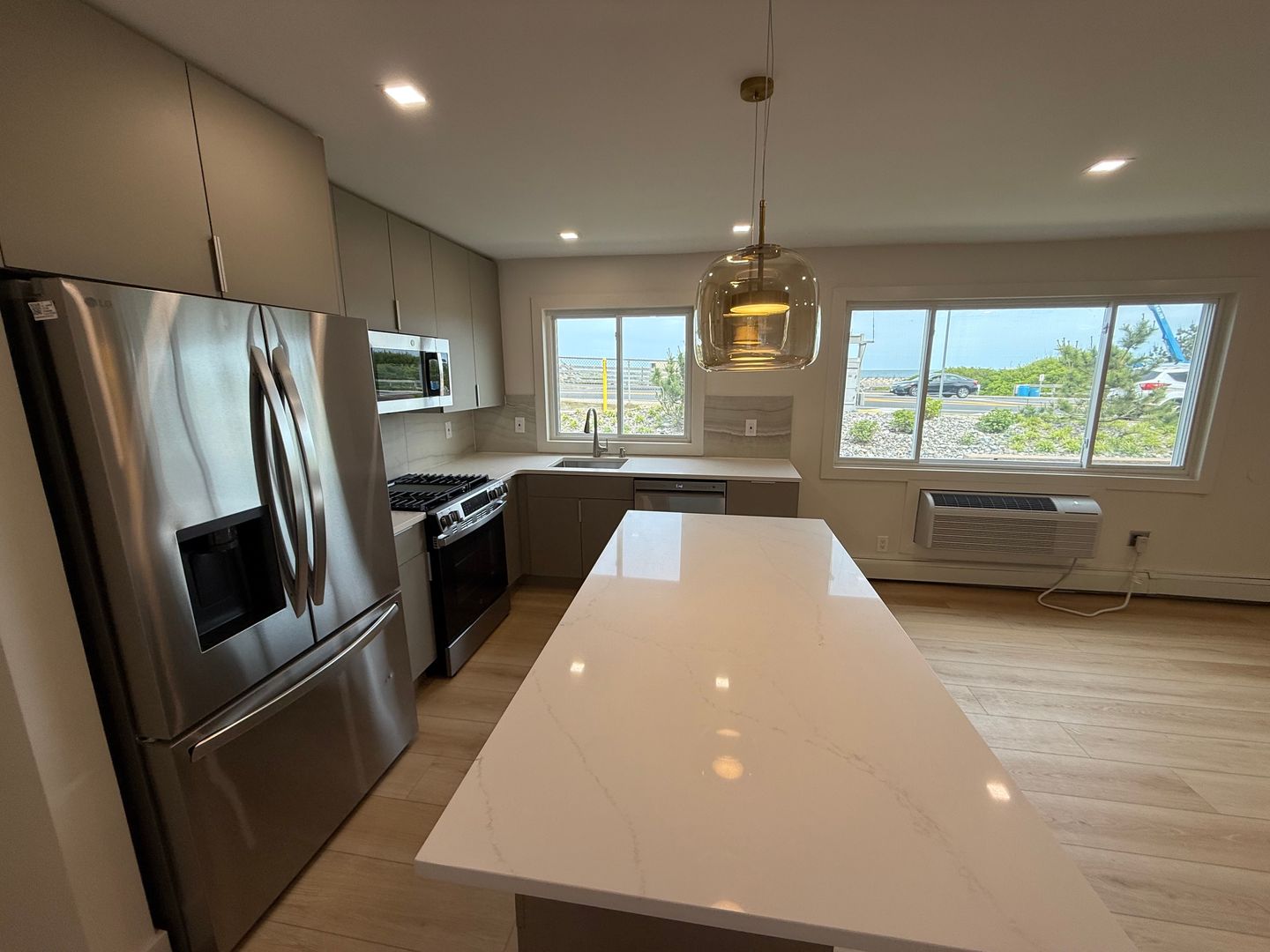Belmar Apartment: 1 Ocean Ave
