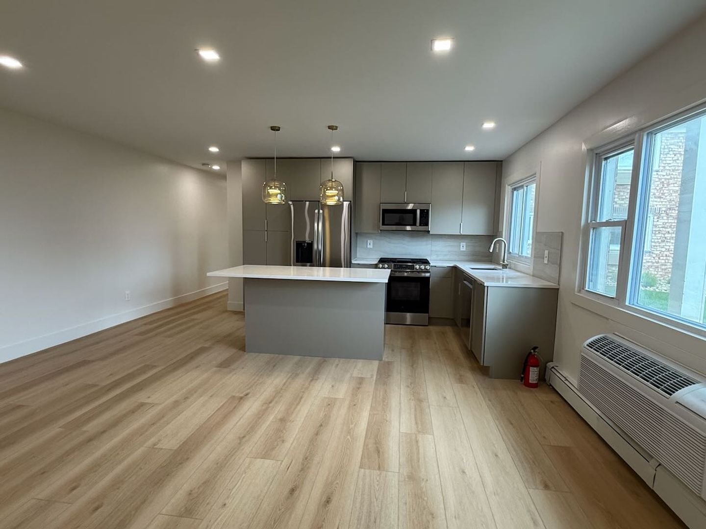 Belmar Apartment: 1 Ocean Ave