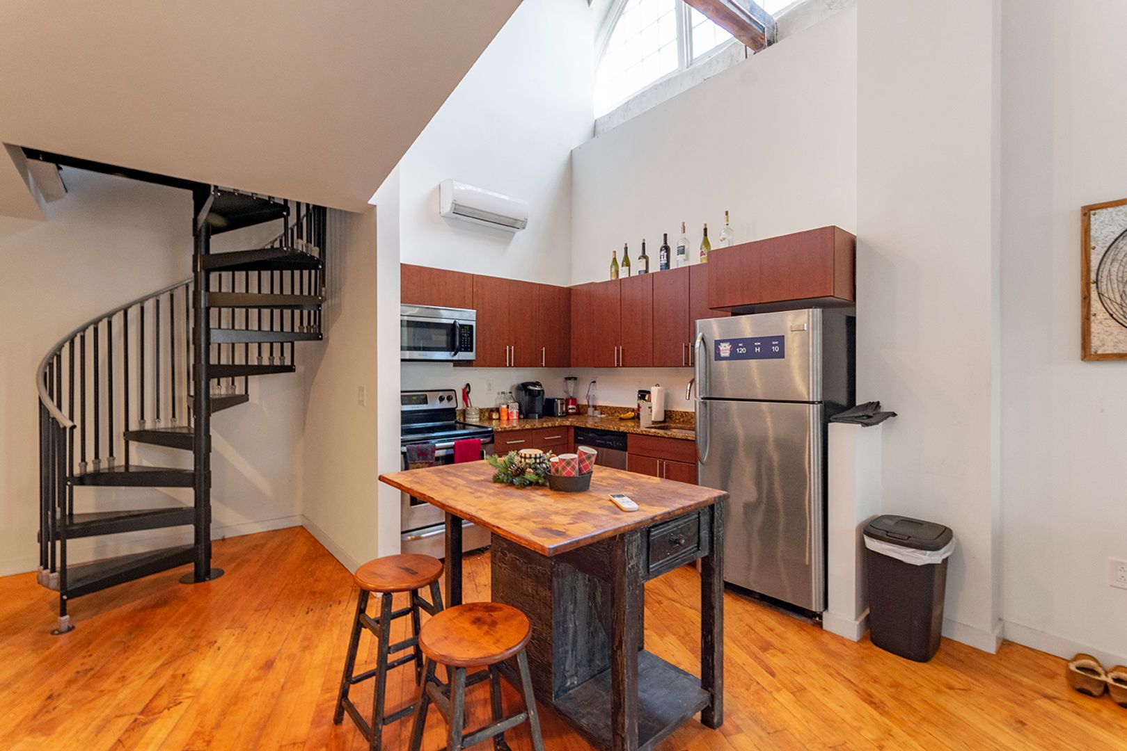 Philadelphia Apartment: 4 Leverington Ave