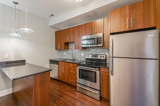 Fairmount Two Bedroom Apartment at Corinthian Court – photo 1