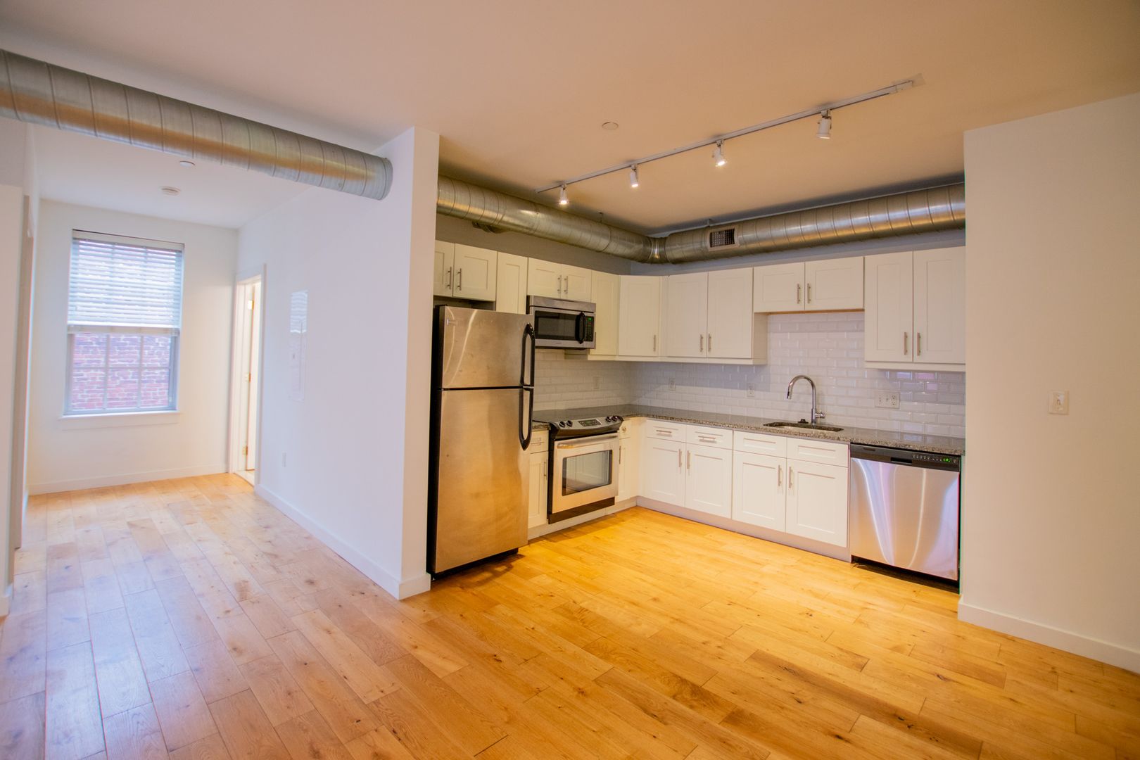 Philadelphia Apartment: 224 Church Street (259 Market)