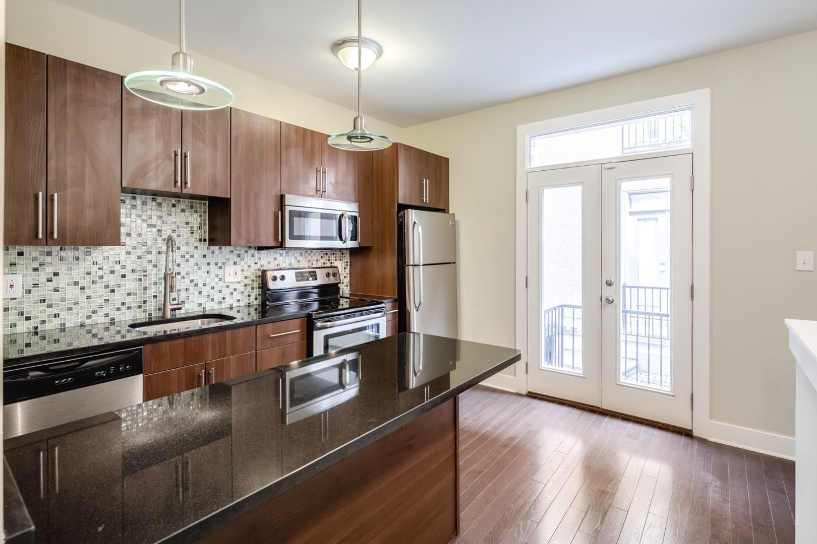 Philadelphia Apartment: 2012 W Girard Ave
