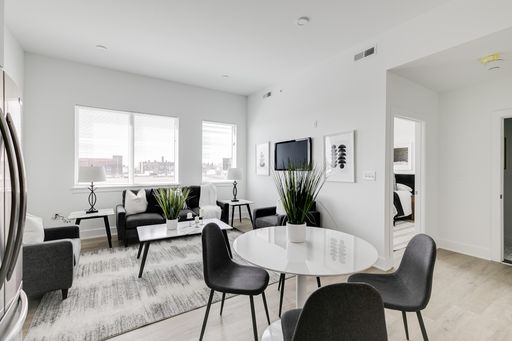 One Bed Graduate Hospital Apartment – photo 1