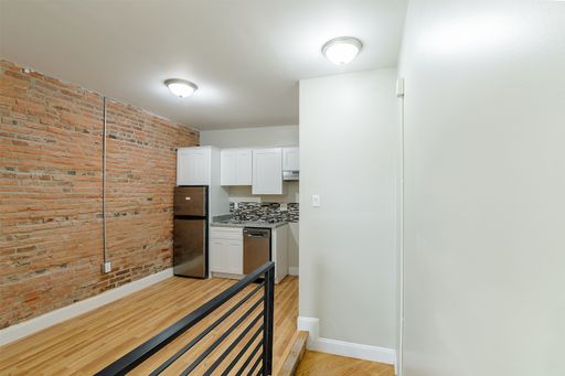 One Bed East Passyunk Apartment – photo 1