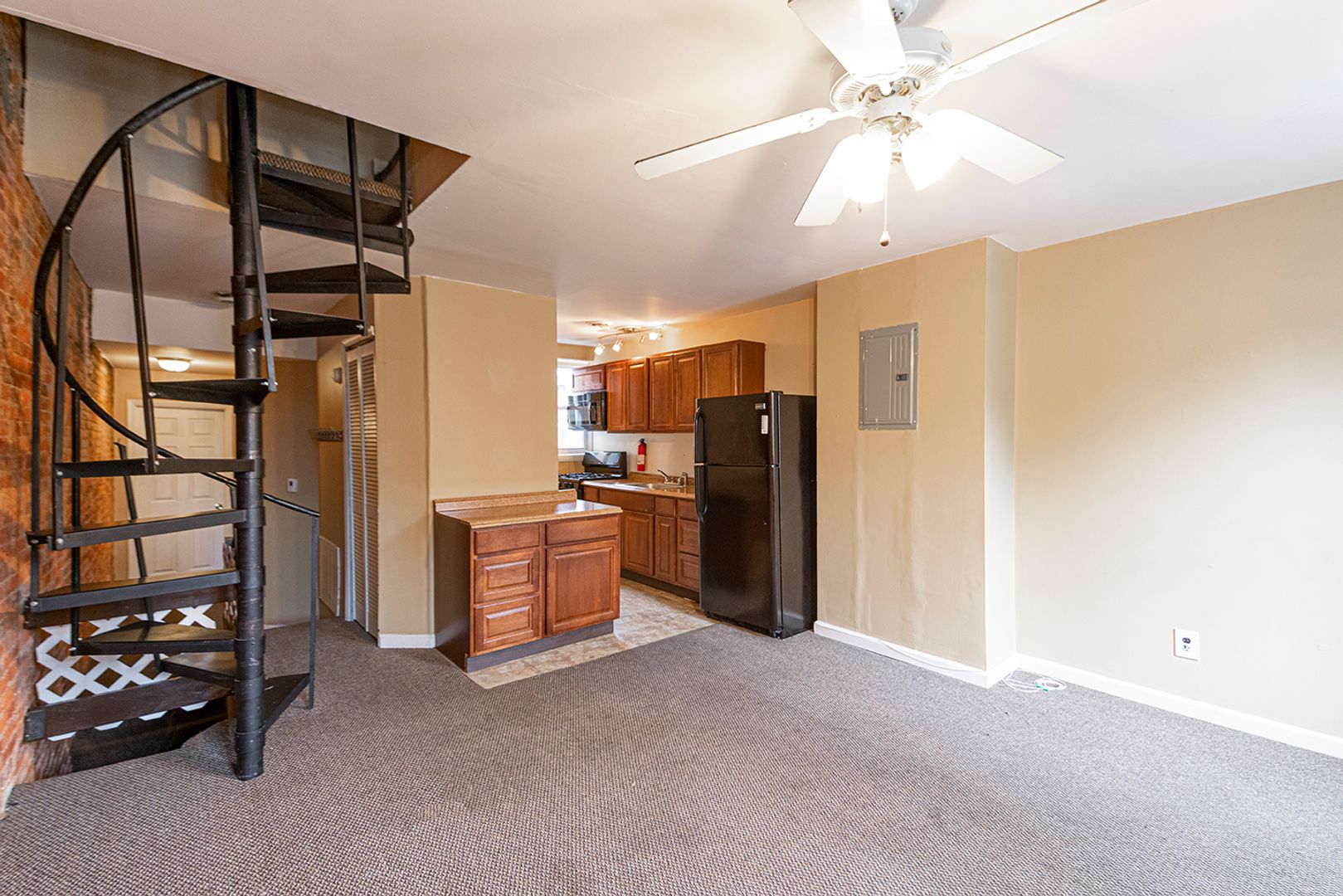 Philadelphia Apartment: 530 N. 32nd Street
