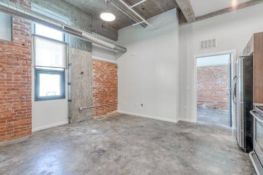 One Bedroom West Philadelphia Apartment – photo 1