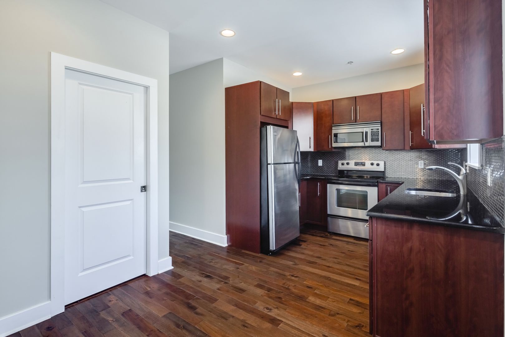 Philadelphia Apartment: 2631 Catharine Street