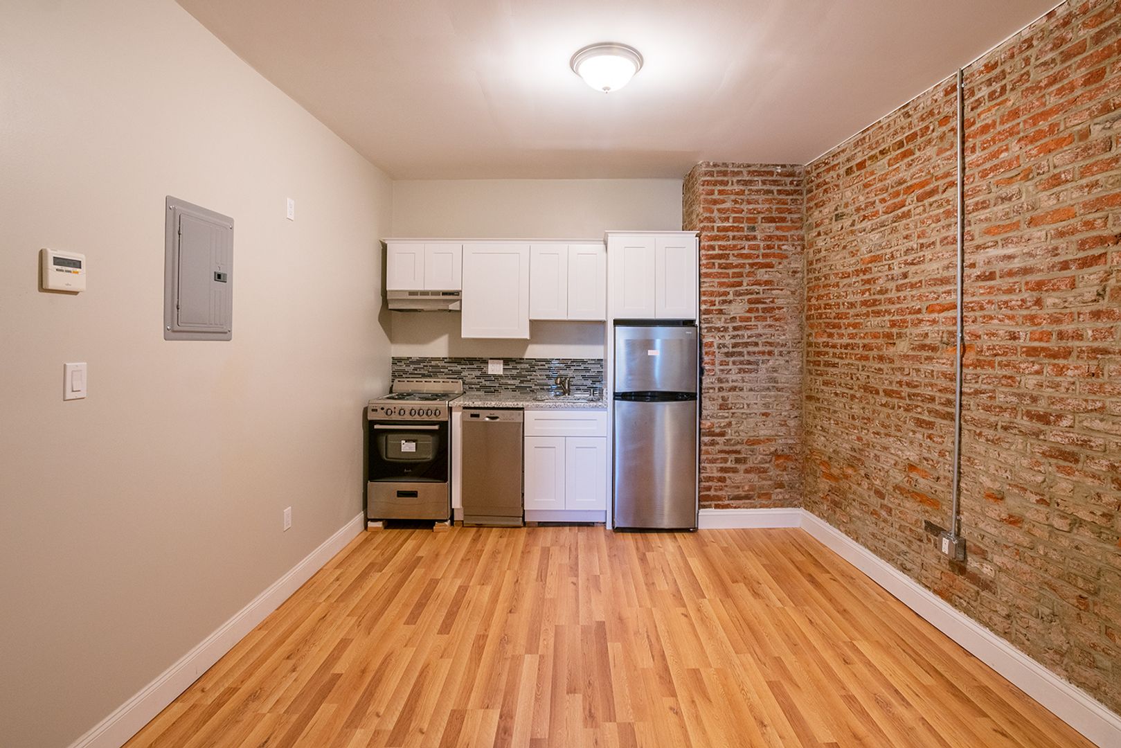 Philadelphia Apartment: 1126 E Passyunk Ave