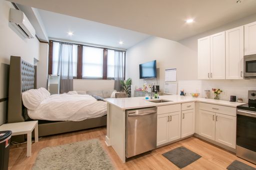 Point Breeze Studio Bedroom Apartment – photo 1
