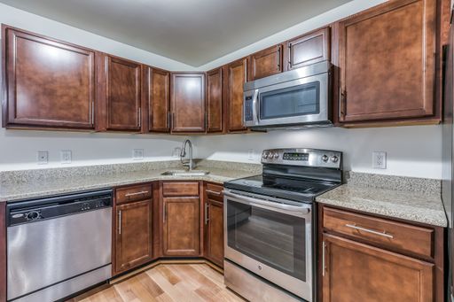One Bed West Philadelphia Apartment – photo 1