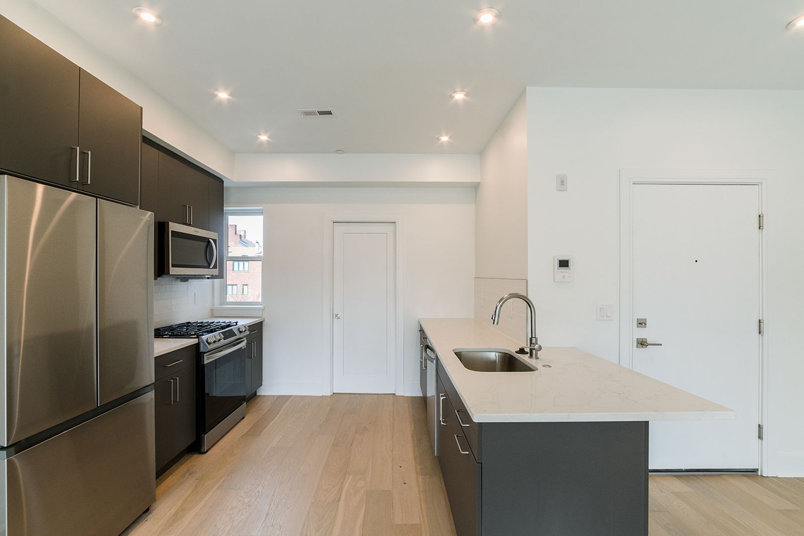 Philadelphia Apartment: 125 South Street