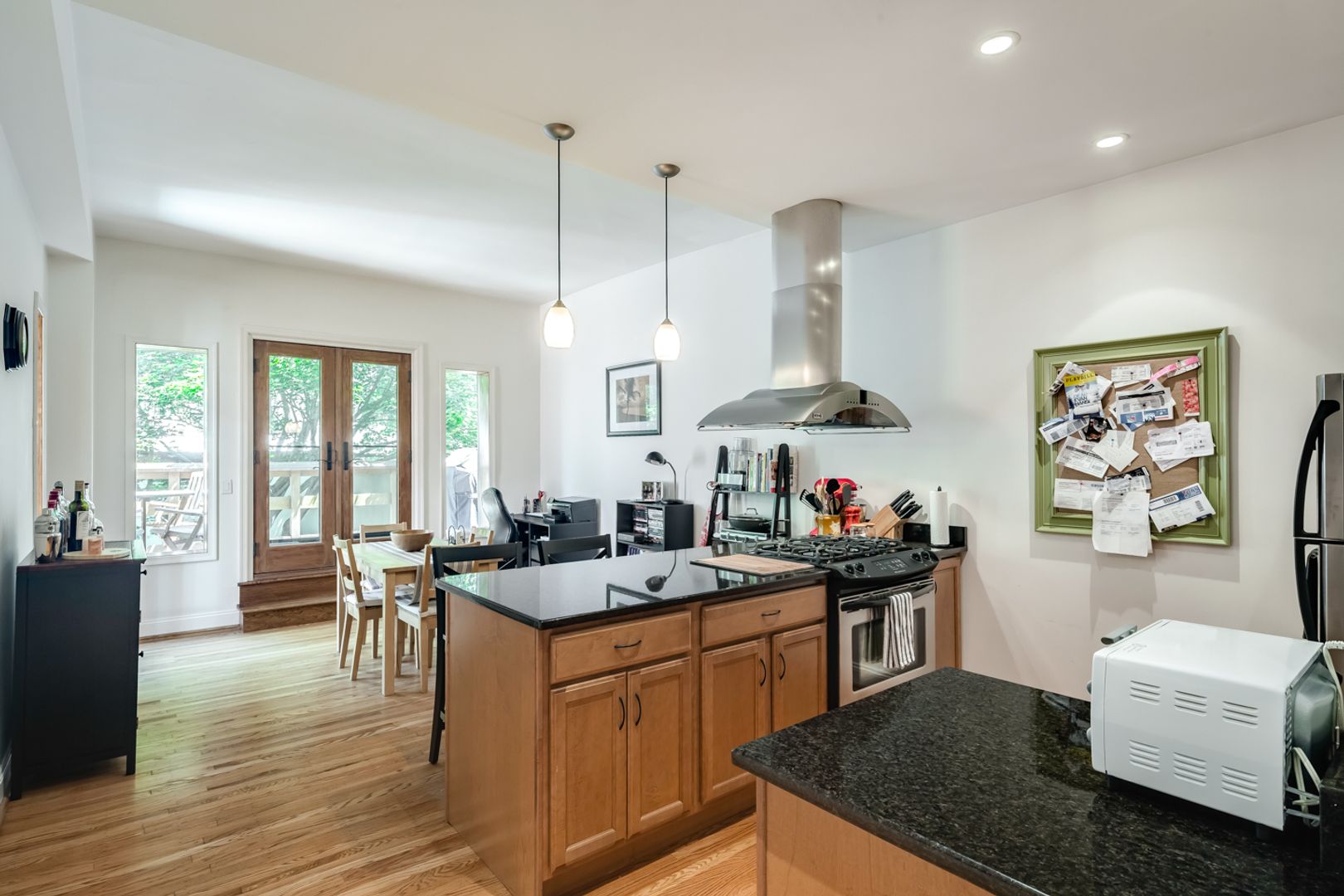 Philadelphia Apartment: 1725 Pine St