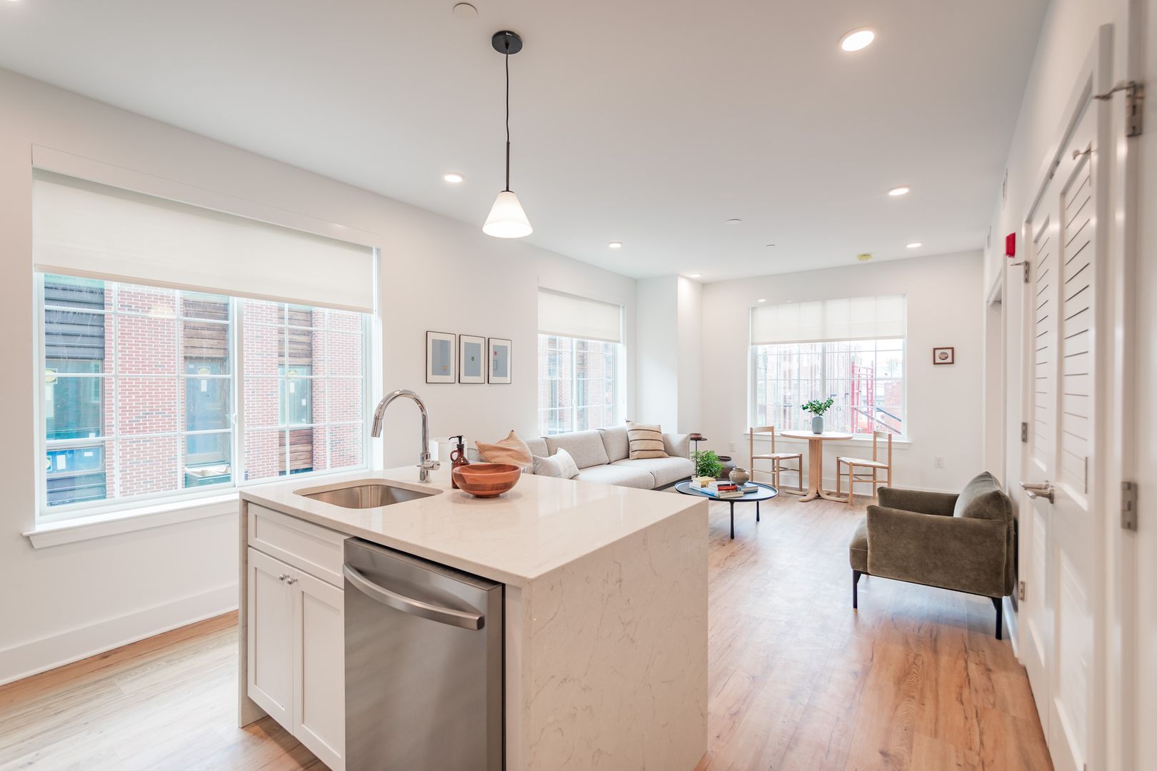 Philadelphia Apartment: 2101 Washington Avenue
