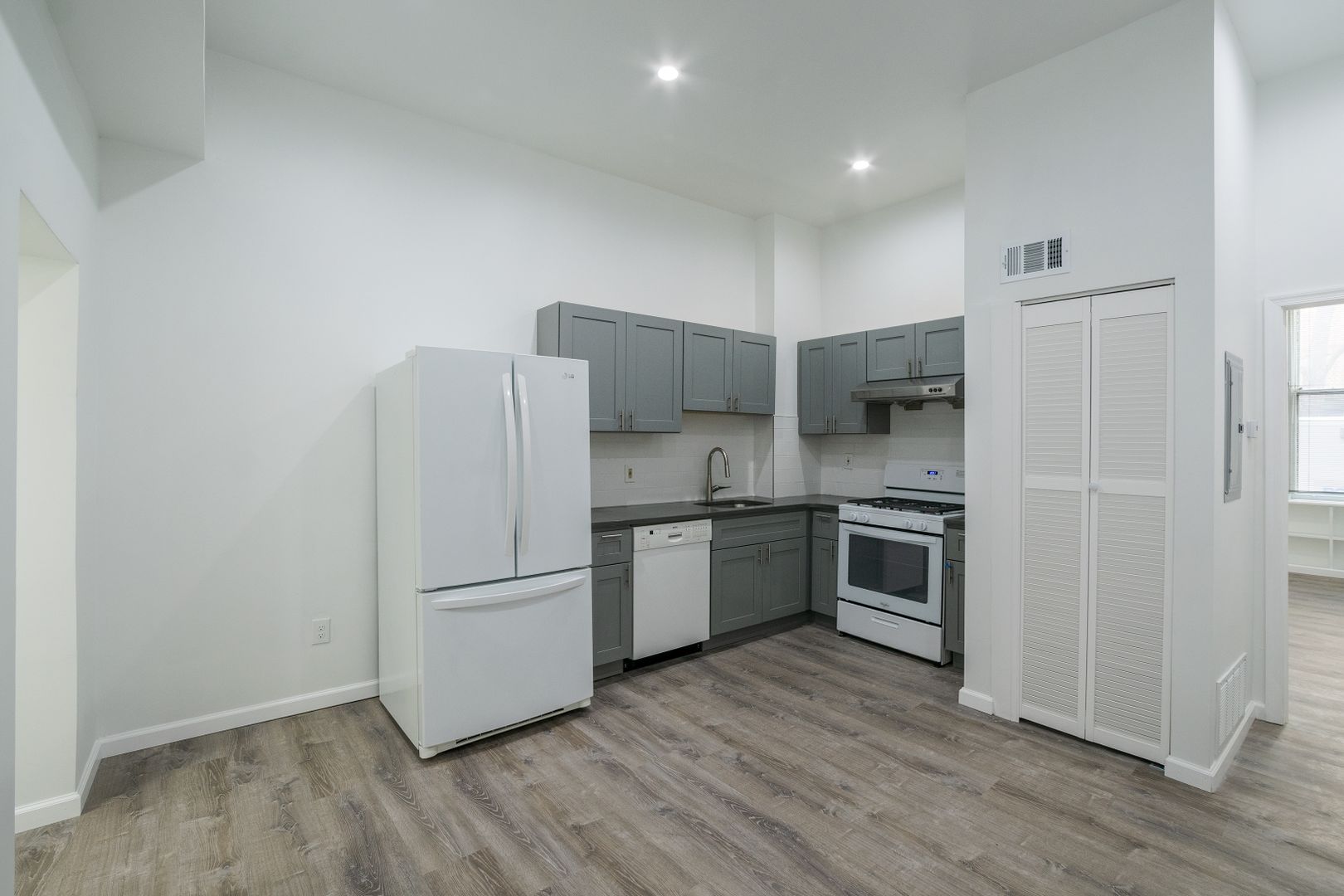 Philadelphia Apartment: 1726 Pine Street