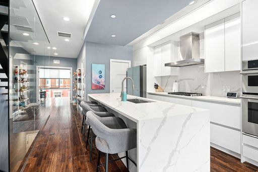 Premium Francisville Condo with Roofdeck! – photo 1