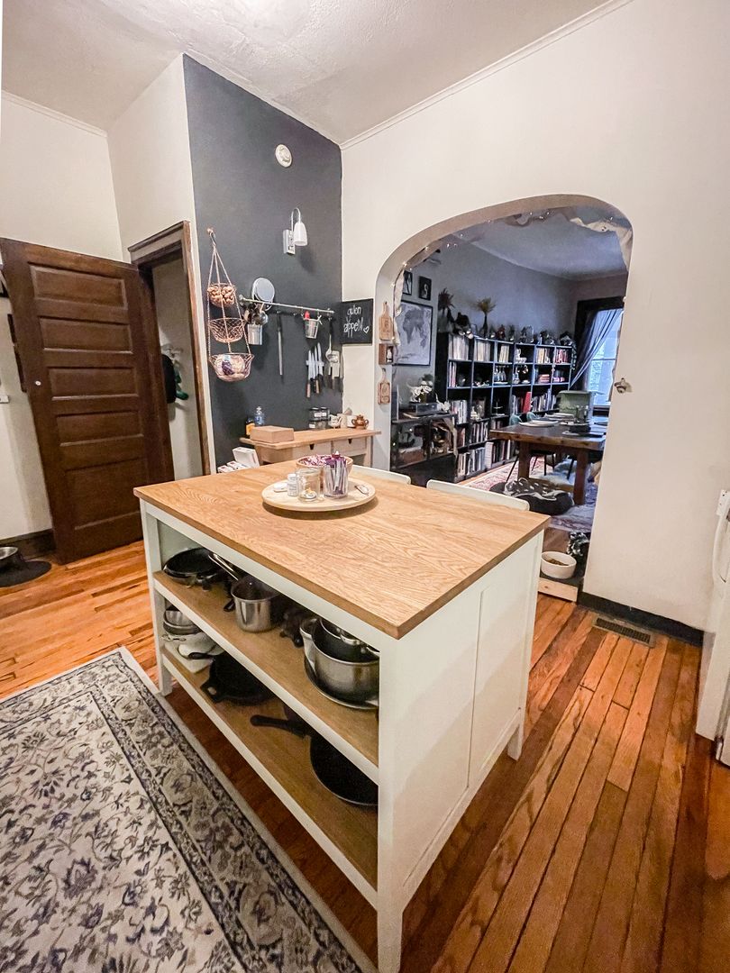 Philadelphia Apartment: 4244 Spruce Street