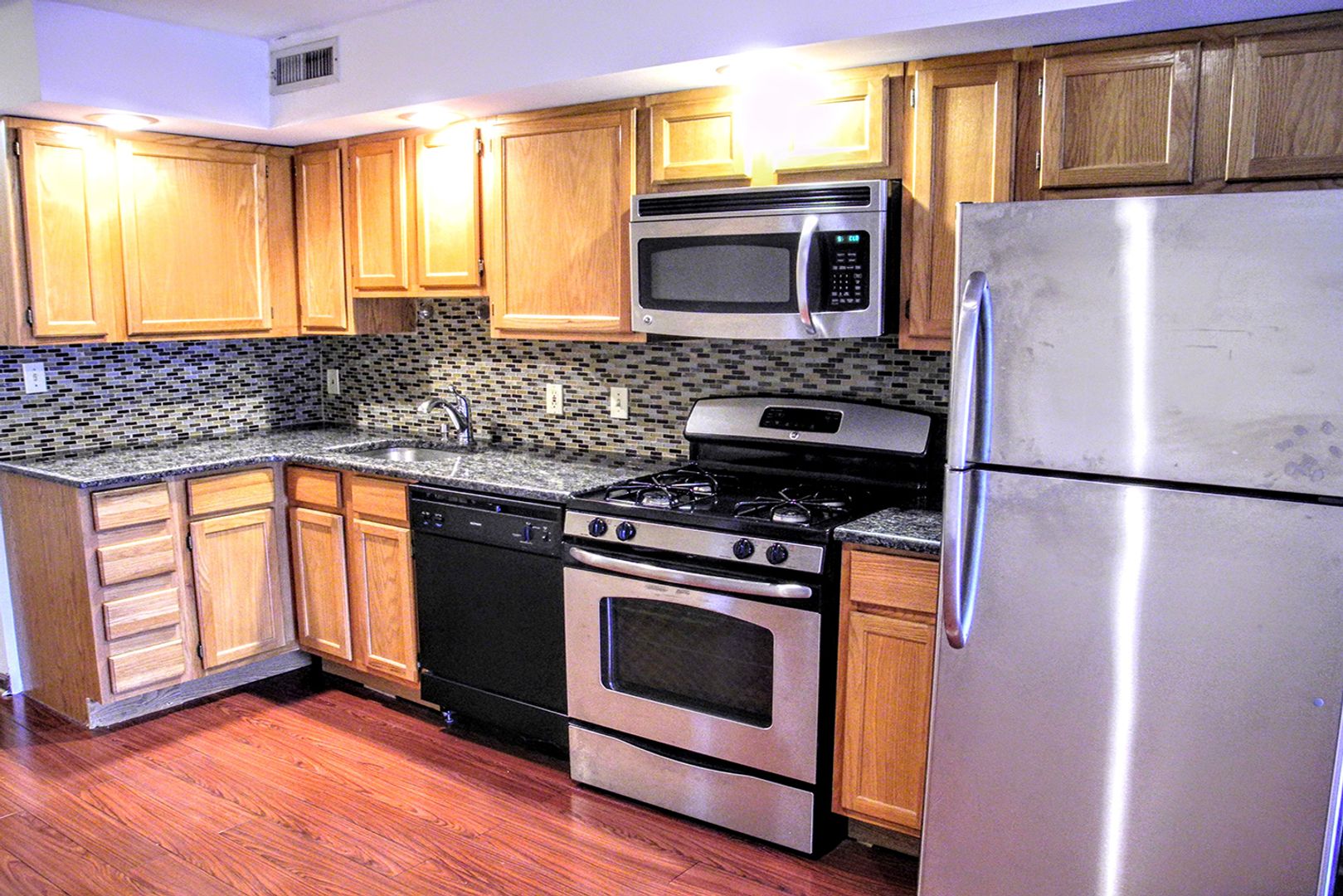 Philadelphia Apartment: 743 S 20th Street