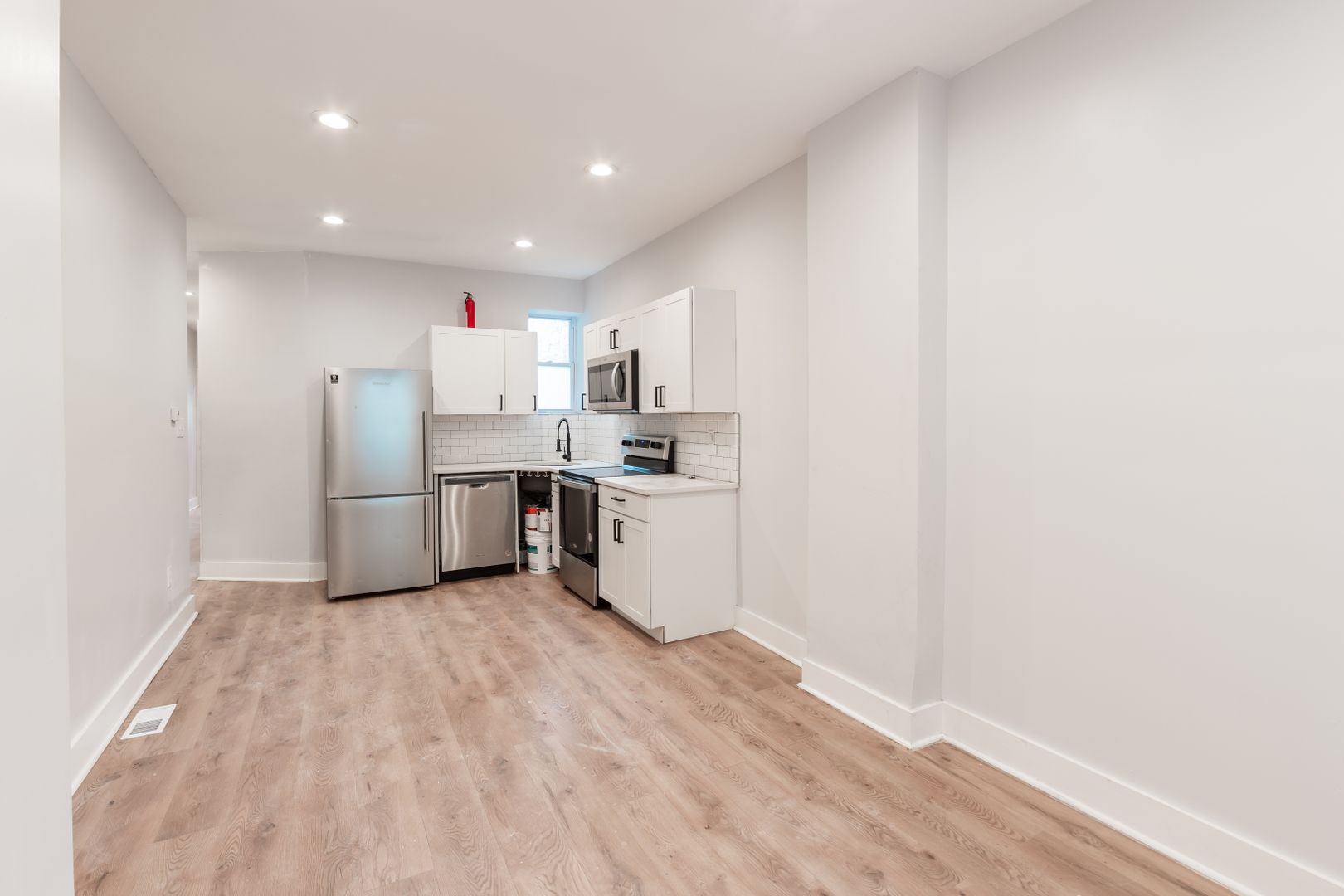 Philadelphia Apartment: 5111 Willows Avenue