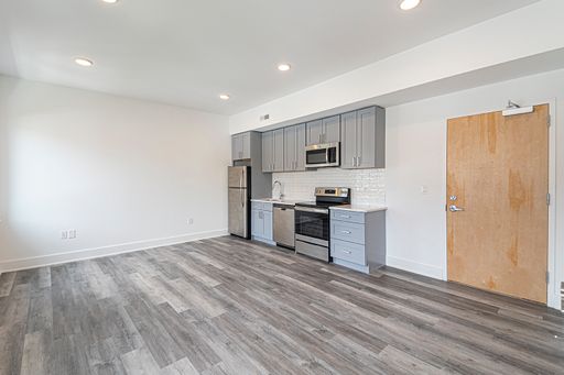 The Royal Theater Apartment Homes on South Street – photo 1
