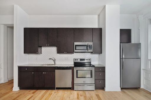 Two Bed Washington Square West Apartment – photo 1