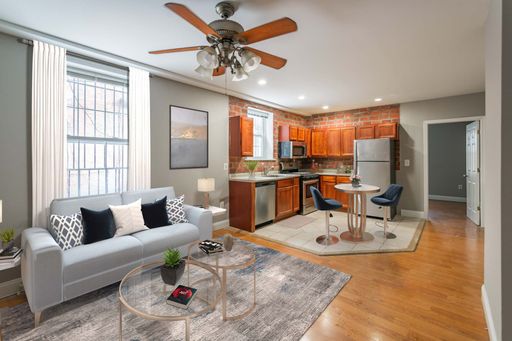 One Bedroom Fairmount Apartment – photo 1