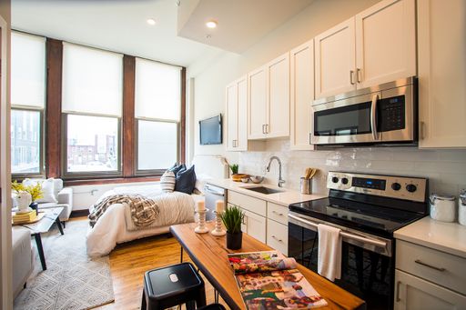 Smith School Apartments - Point Breeze – photo 1