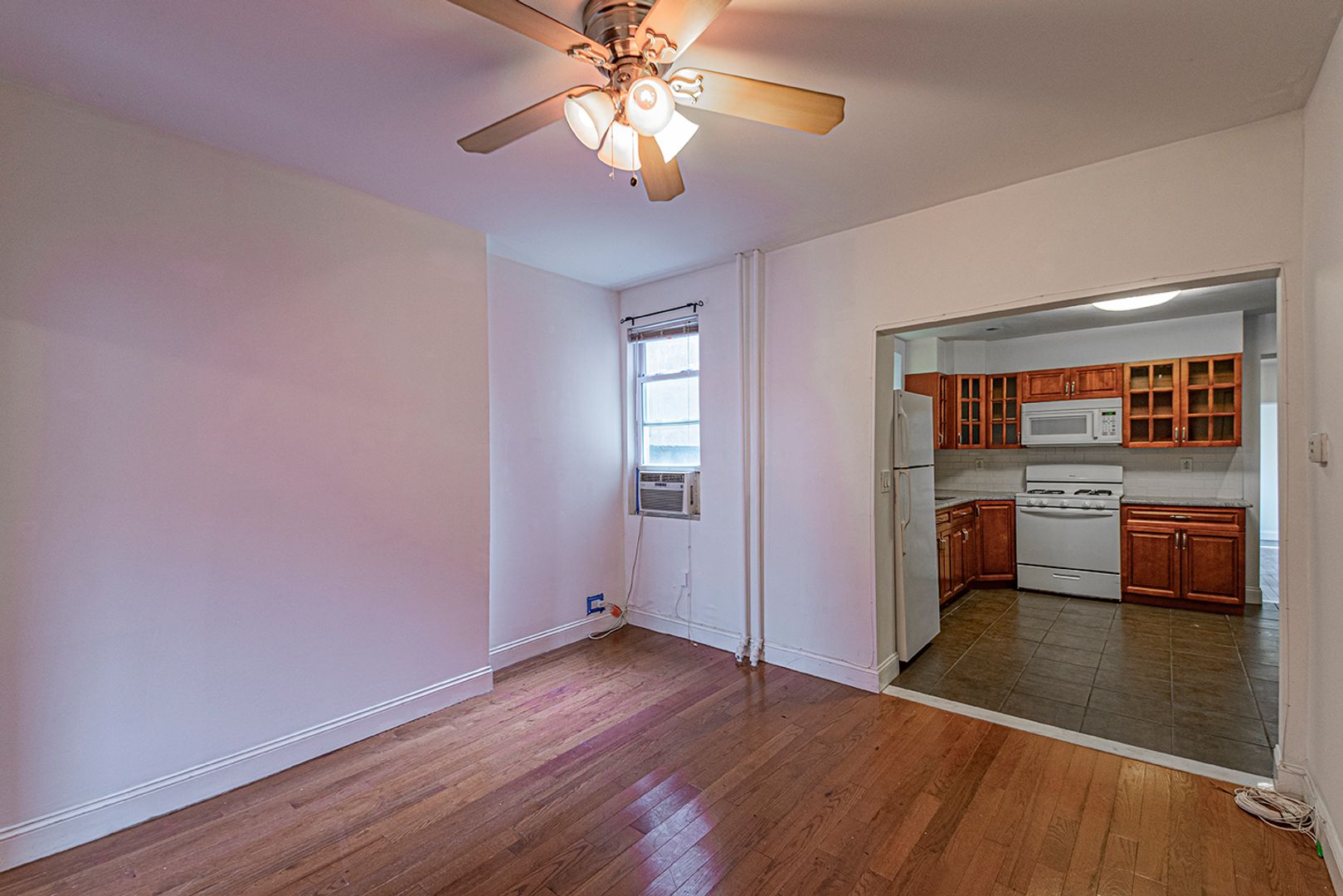 Philadelphia Apartment: 1836 S 10th St