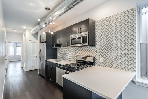 Three Bed Northern Liberties Apartment – photo 1