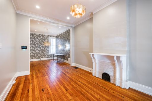 5 Bedroom Townhome – 206 S 43rd St, Philadelphia, PA 19104