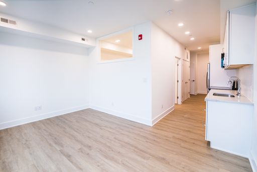 1 Bedroom Apartment – 1324 Frankford Avenue - 315, Philadelphia 19125