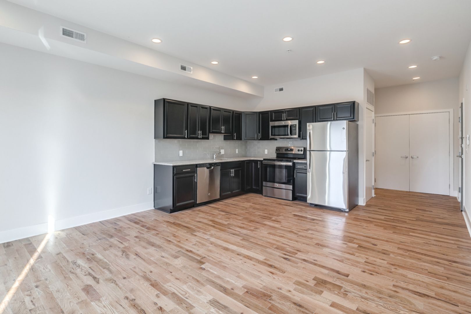 Philadelphia Apartment: 514 South Street