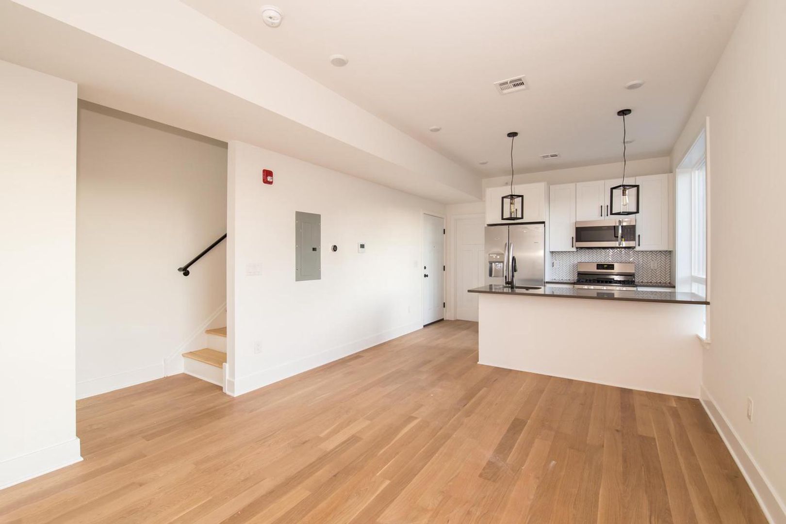 Philadelphia Apartment: 616 W Norris St.
