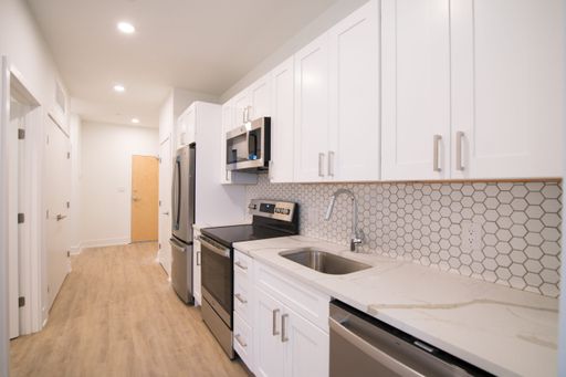 One Bed Fishtown Apartment – photo 1