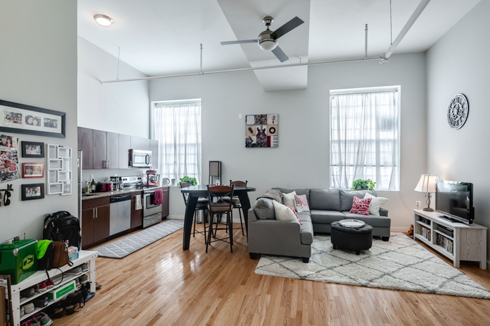 Philadelphia Apartment: 4 Leverington Ave