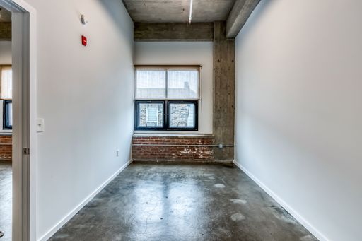 One Bed West Philadelphia Apartment – photo 1