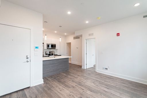 One Bed Graduate Hospital Apartment – photo 1