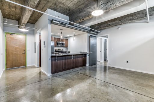One Bedroom West Philadelphia Apartment – photo 1