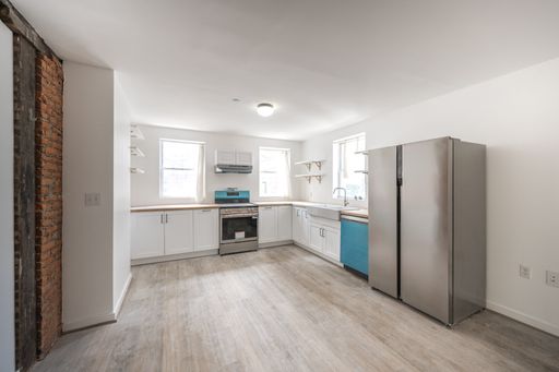 Two Bed Ludlow Apartment – photo 1
