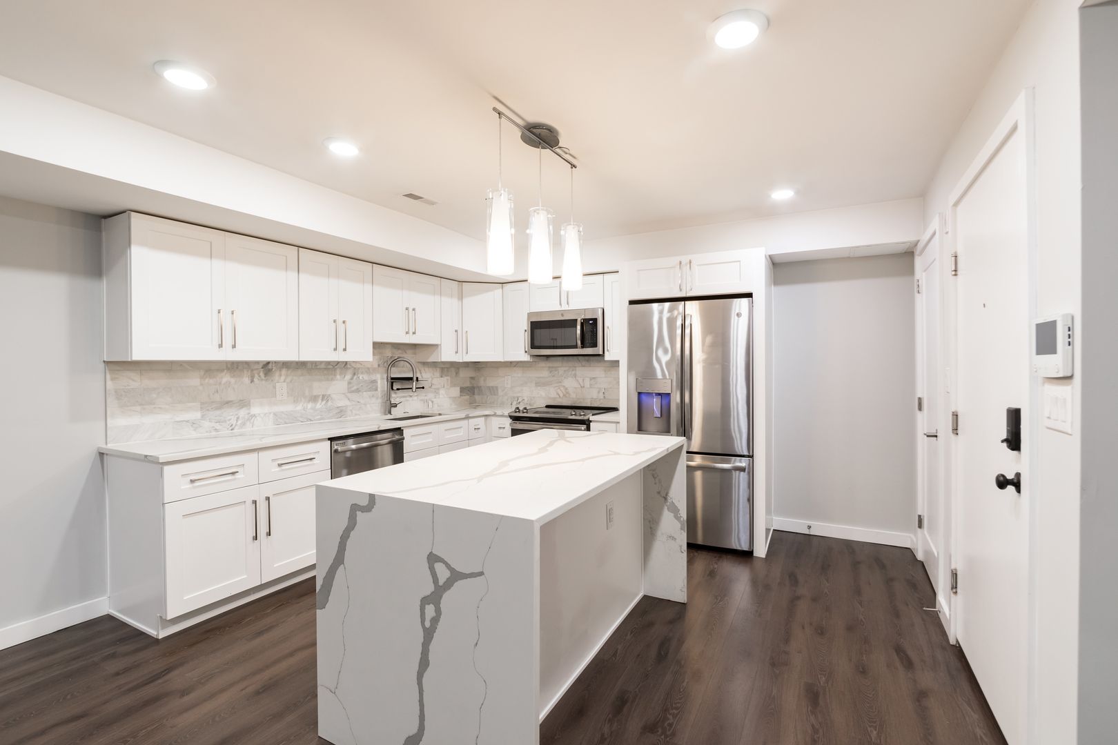 Philadelphia Apartment: 749 N 20th Street