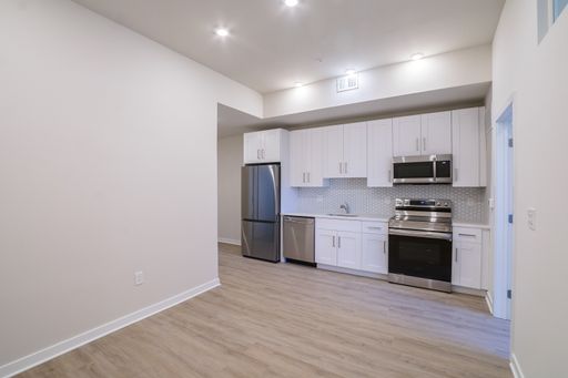 Modern Grays Ferry Apartment – photo 1