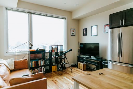 One Bed Graduate Hospital Apartment – photo 1