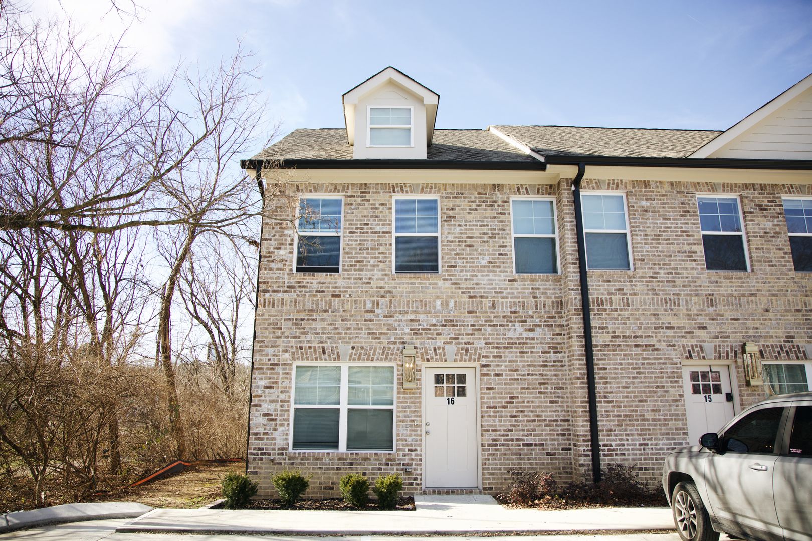 Cleveland Apartment: 1445 Stuart Ave NW