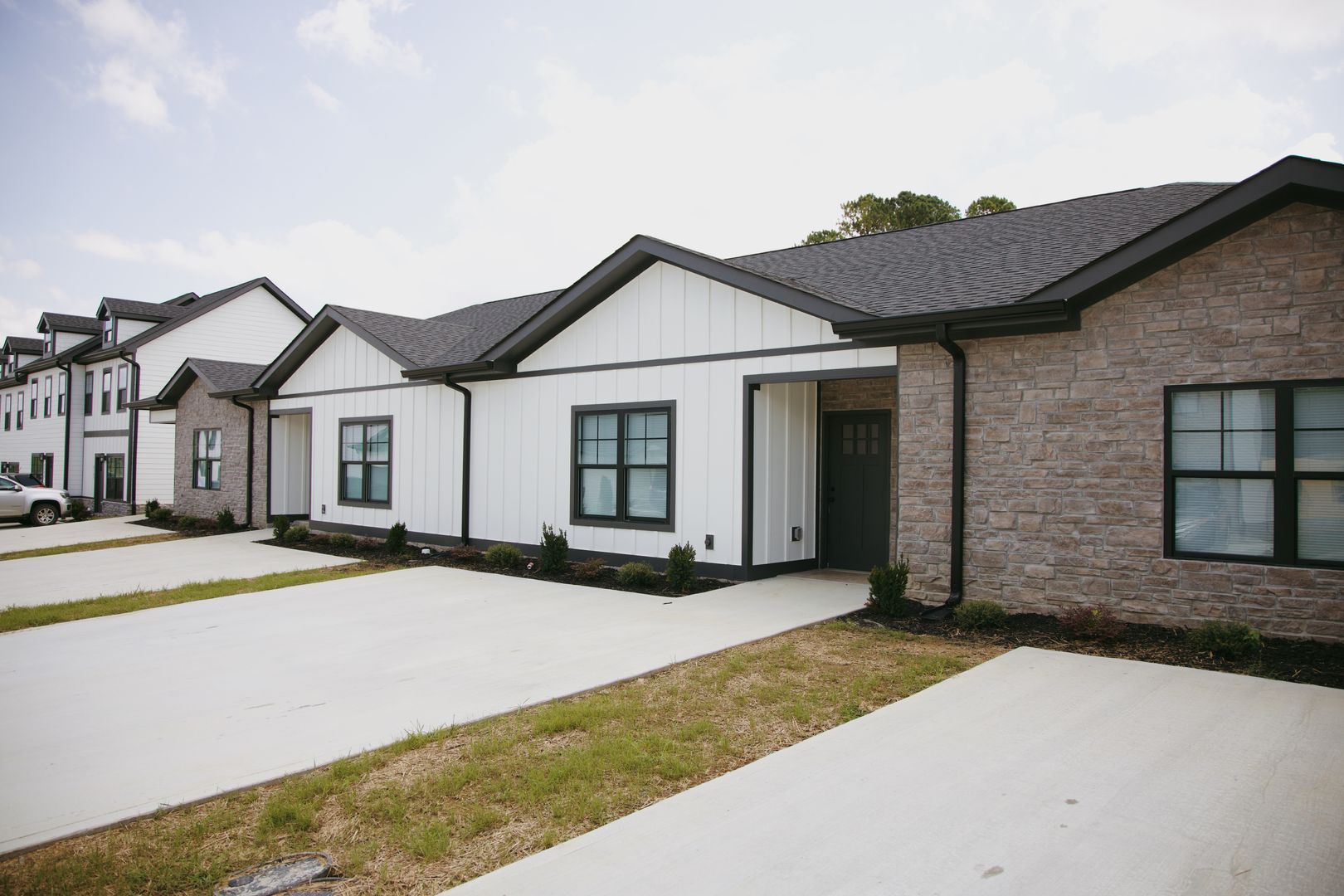 Cleveland Apartment: Infinity Way SW