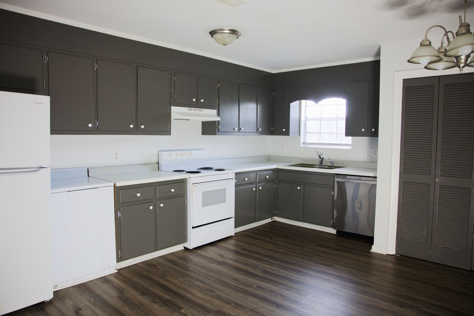 Cleveland Apartment: 3620 N Ocoee St