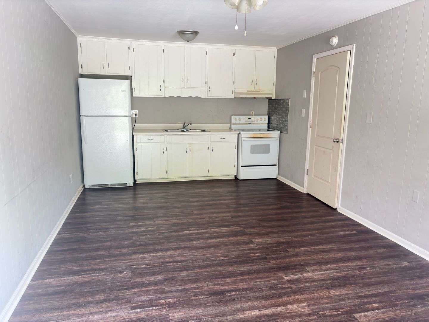Cleveland Apartment: 1880 Green Dr