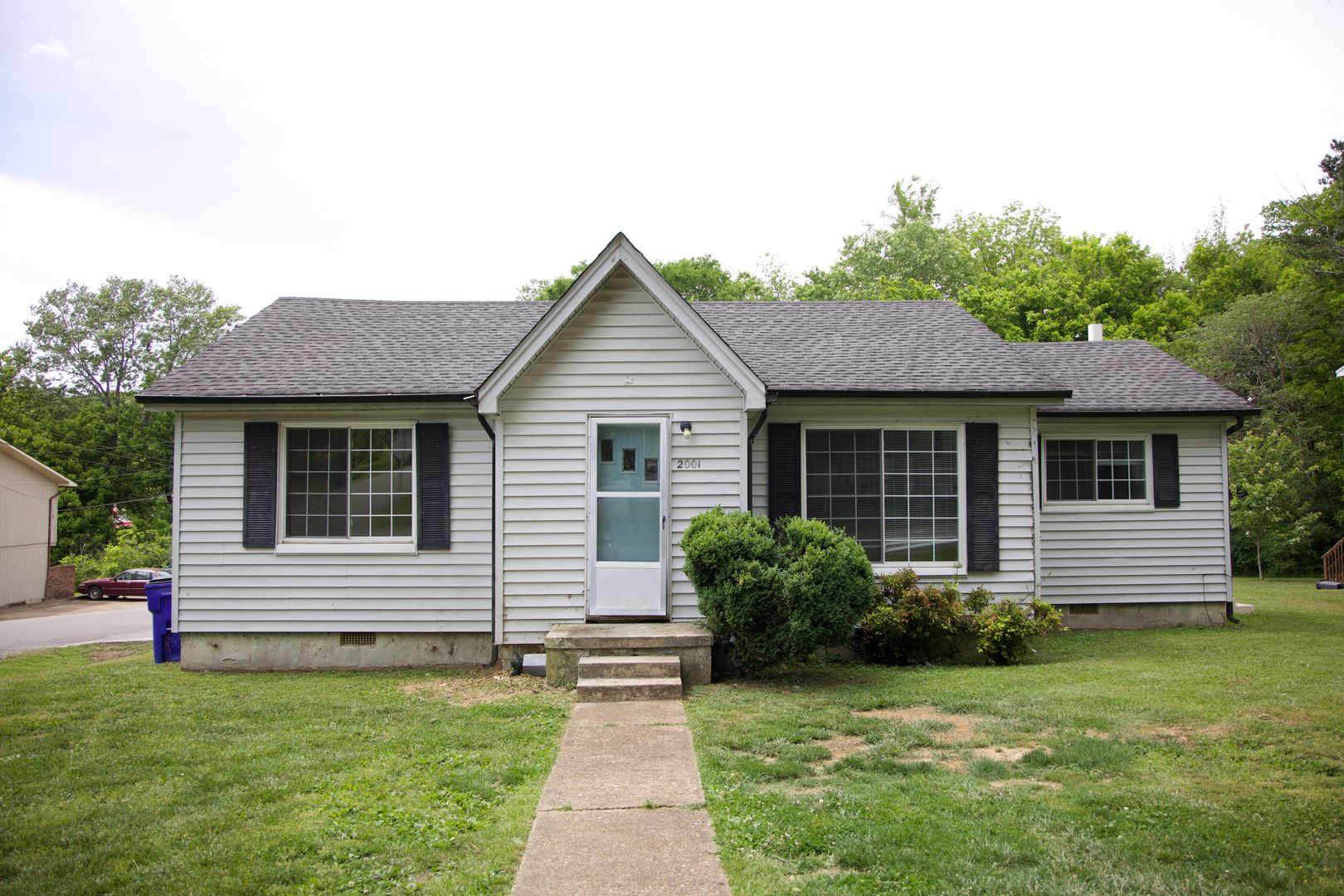 Cleveland House: 2001 Central St NW