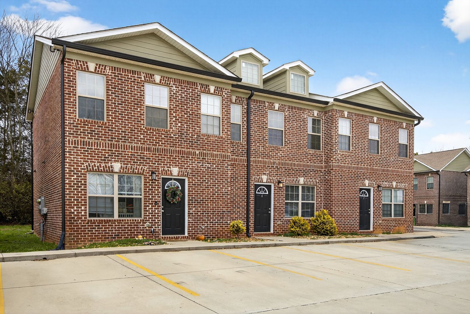 Cleveland Apartment: 4651 Fairfield Farm Rd