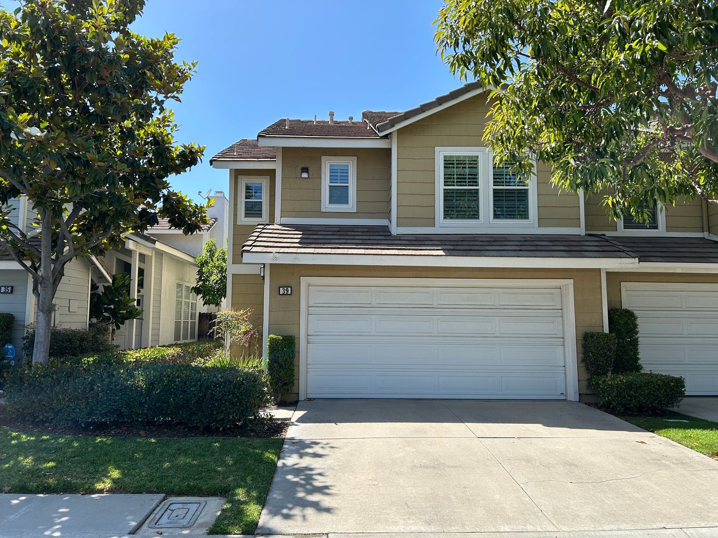 Orange Townhome: 2720 E Walnut Avenue #39