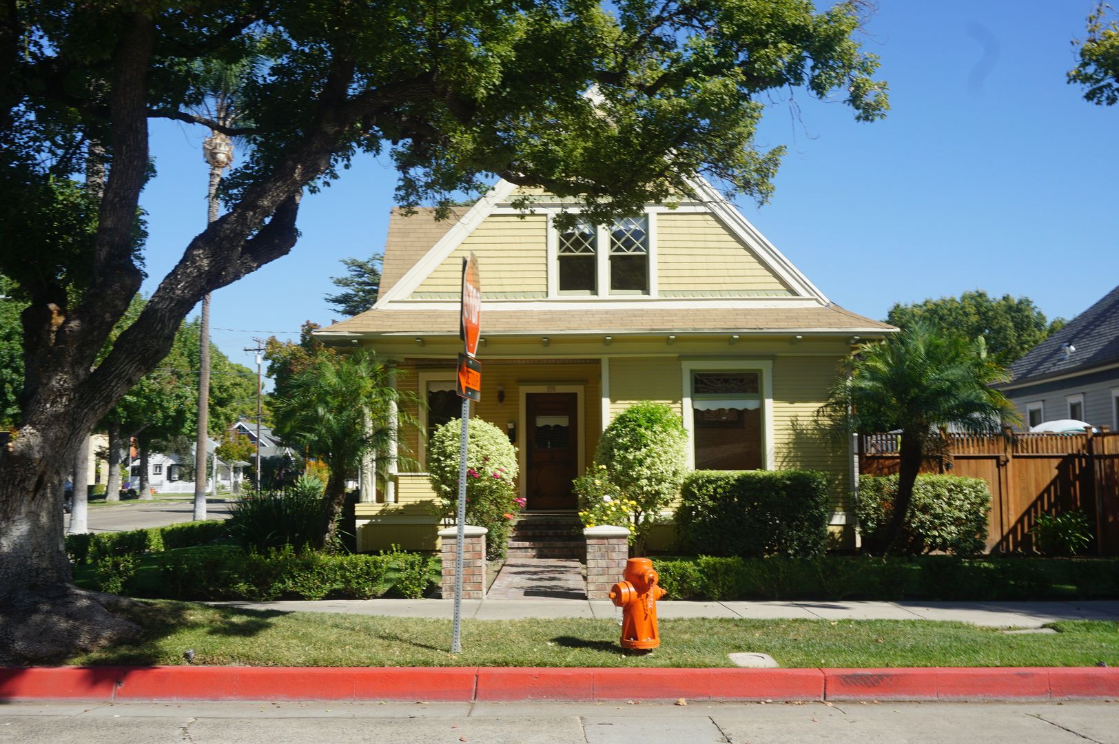 Orange House: 191 N Grand Street