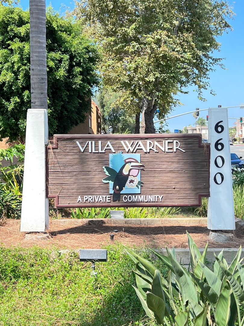 Huntington Beach Condo: 6600 Warner Avenue #168